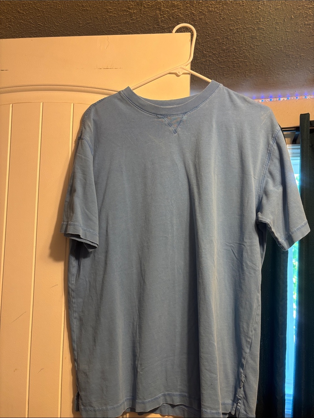 Classic Men's Crew Neck T-Shirt - Light Blue